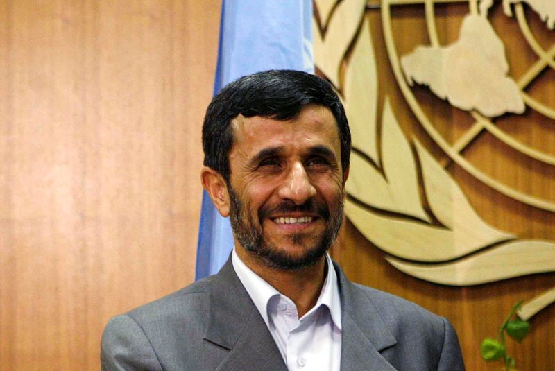 &copy; Reuters. FILE PHOTO: Iran&apos;s then President Mahmoud Ahmadinejad smiles as he meets with United Nations Secretary-General Ban Ki-moon at the United Nations in New York