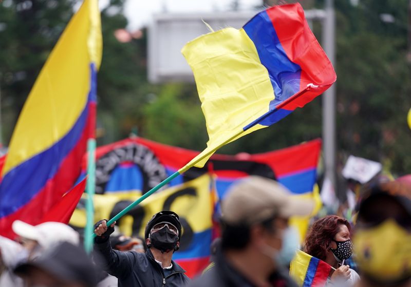 &copy; Reuters. Protesto em Bogotá
12/5/2021   REUTERS/Nathalia Angarita