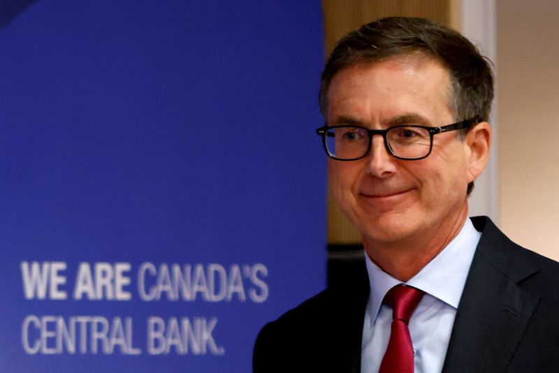 &copy; Reuters. FILE PHOTO: Bank of Canada Governor Tiff Macklem arrives to a news conference in Ottawa, Ontario, Canada September 10, 2020. REUTERS/Blair Gable/File Photo/File Photo