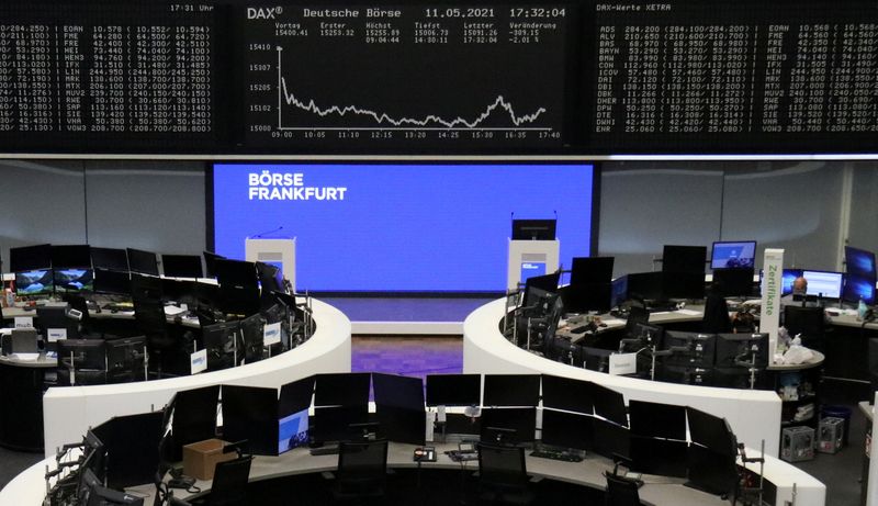 &copy; Reuters. FILE PHOTO: The German share price index DAX graph is pictured at the stock exchange in Frankfurt, Germany, May 11, 2021.REUTERS/Staff