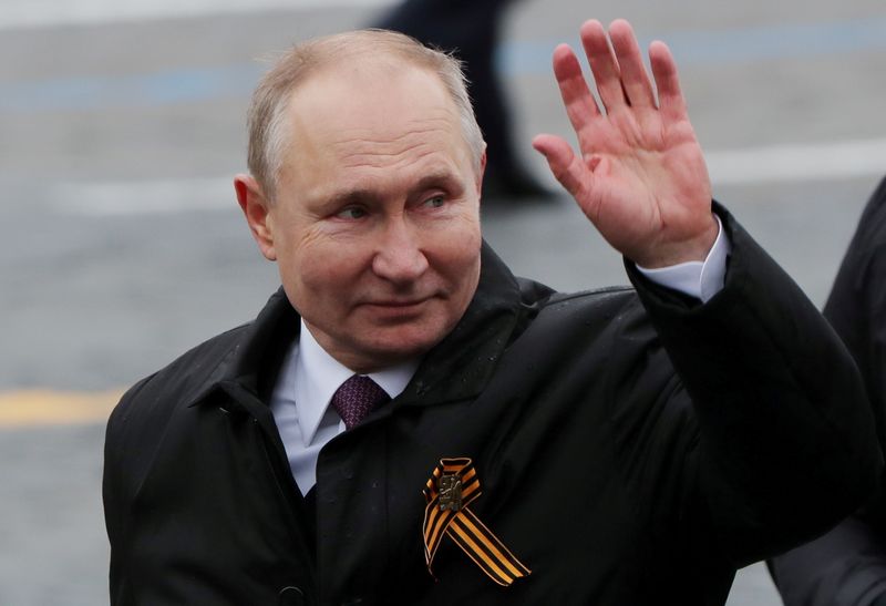 &copy; Reuters. الرئيس الروسي فلاديمير بوتين في موسكو يوم 9 مايو أيار 2021. تصوير: إيفجينيا نوفوتشنينا - رويترز.