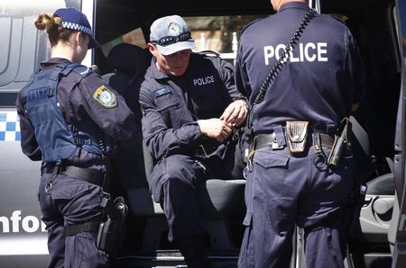 © Reuters. استراليا تعزز سلطات الأمن بعد مداهمات ضد الارهاب