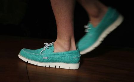 © Reuters. A model presents a creation from Jimmy Choo during its London Collections: Men show in London