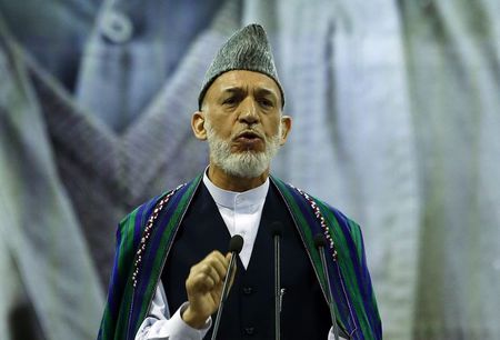 © Reuters. Outgoing Afghan President Hamid Karzai speaks during a ceremony commemorating the 2001 assassination of legendary Tajik resistance commander Ahmad Shah Massoud, in Kabul