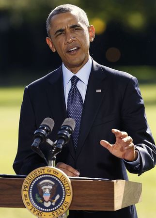 © Reuters. اوباما: خمس دول عربية شاركت في ضربات الثلاثاء ضد تنظيم الدولة الاسلامية