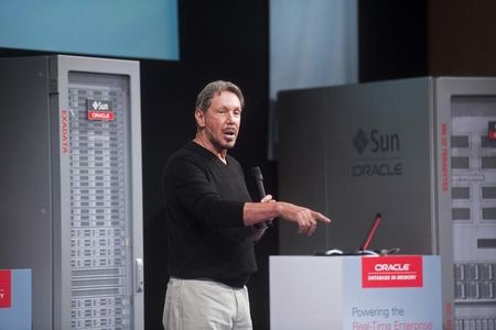 © Reuters. Oracle Corp CEO Ellison introduces the Oracle Database In-Memory during a launch event in Redwood Shores