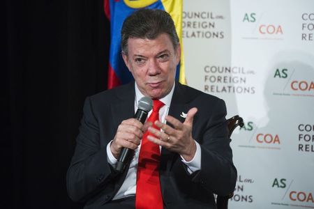 © Reuters. Columbia's President Santos speaks at the Council on Foreign Relations in New York