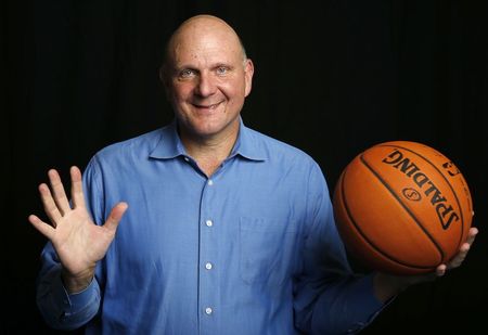 © Reuters. Los Angeles Clippers owner Steve Ballmer poses for a portrait in Culver City, Los Angeles