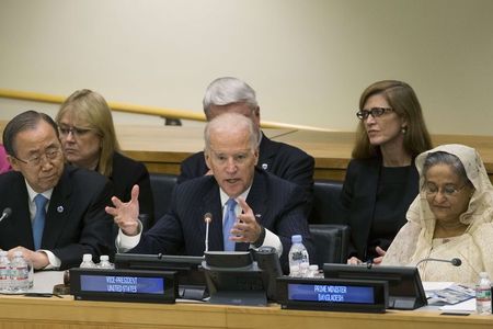 © Reuters. U.S. Vice President Joe Biden speaks during a high-level summit on strengthening international peace operations on the sidelines of the the 69th United Nations General Assembly at U.N. Headquarters in New York