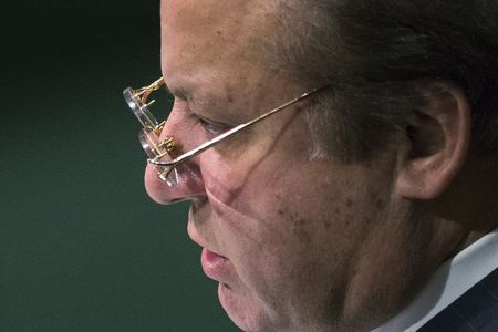 © Reuters. Pakistan's Prime Minister Nawaz Sharif addresses the 69th United Nations General Assembly at United Nations Headquarters in New York