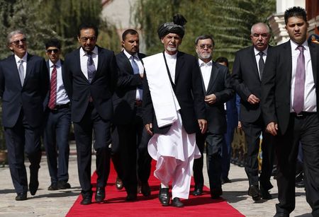 © Reuters. Afghanistan's new President Ashraf Ghani Ahmadzai arrives for inauguration as president in Kabul