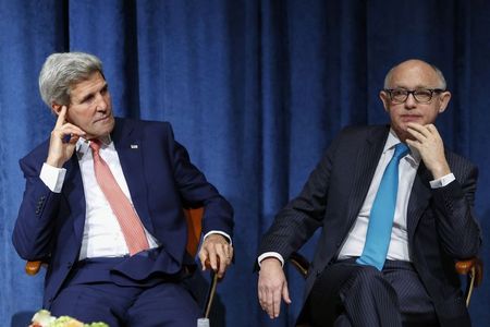 © Reuters. U.S. Secretary of State Kerry and Argentina's Foreign Minister Timerman attend a High-Level Dialogue on Combating Violence Targeting LGBT at the United Nations headquarters in New York