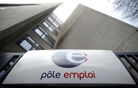 © Reuters. L'ASSURANCE CHÔMAGE MAINTIENT SES PRÉVISIONS DE DÉFICIT