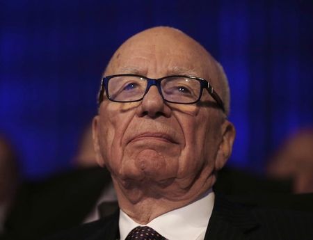 © Reuters. News Corp Chief Executive Murdoch is pictured in audience before U.S. President Obama delivered remarks at the Wall Street Journal CEO council annual meeting in Washington