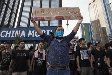 © Reuters. الصين تحث الدول الاجنبية على عدم التدخل في هونج كونج