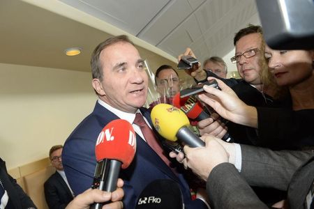 © Reuters. البرلمان السويدي يصدق على تعيين لوفين رئيسا جديدا للوزراء