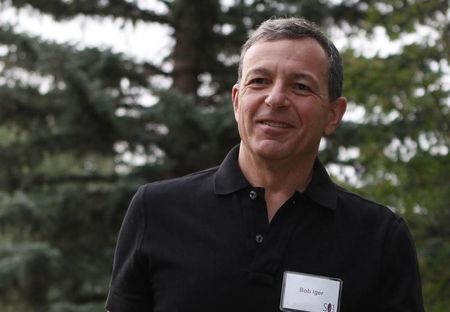 © Reuters. CEO of The Walt Disney Company Bob Iger attends Allen & Co Media Conference in Sun Valley