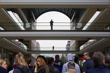 © Reuters. Las ventas minoristas de la zona euro, más fuertes de lo esperado en agosto