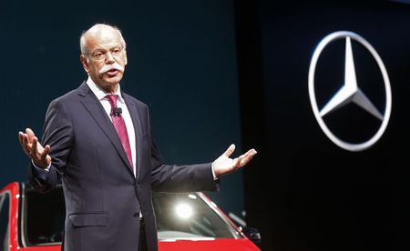 © Reuters. Chairman of Daimler AG and Head of Mercedes-Benz cars Dieter Zetsche attends a news conference on media day at the Paris Mondial de l'Automobile
