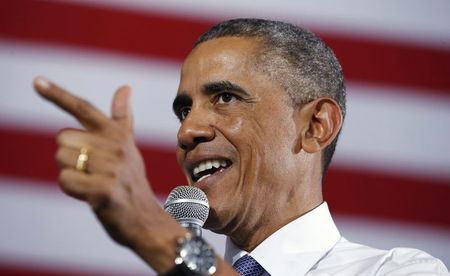 © Reuters. Obama visits a steel factory  and speaks about jobs in Indiana