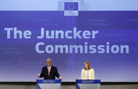 © Reuters. Juncker, the incoming president of the European Commission, presents the list of the European Commissioners and their jobs for the next five years, during a news conference at the EC headquarters in Brussels