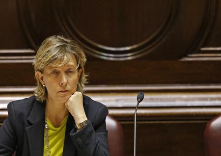 © Reuters. Portugal's Finance Minister Maria Luis Albuquerque attends a parliament committee to speak about BES bailout at the Portuguese parliament in Lisbon