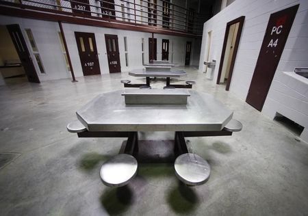 © Reuters. The interior of an unoccupied communal cellblock is seen at Camp VI, a prison used to house detainees at the U.S. Naval Base at Guantanamo Bay