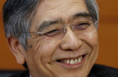 © Reuters. Bank of Japan Governor Kuroda attends a news conference at the BOJ headquarters in Tokyo