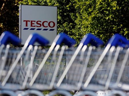 © Reuters. File photographs shows shopping trolleys lined up at a Tesco supermarket in London