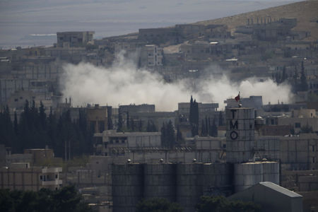 © Reuters. L'ÉTAT ISLAMIQUE REPART À L'ASSAUT DE KOBANI