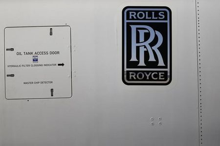 © Reuters. A Rolls-Royce logo is pictured on an Airbus A380 engine during the International Air and Space Fair (FIDAE) at the Santiago international airport