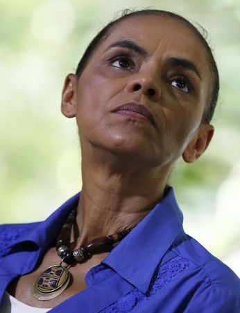 © Reuters. Candidata derrotada do PSB à Presidência, Marina Silva, durante visita a Manaus 