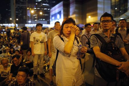 © Reuters. HONG KONG ANNULE LES DISCUSSIONS PRÉVUES AVEC LES ÉTUDIANTS