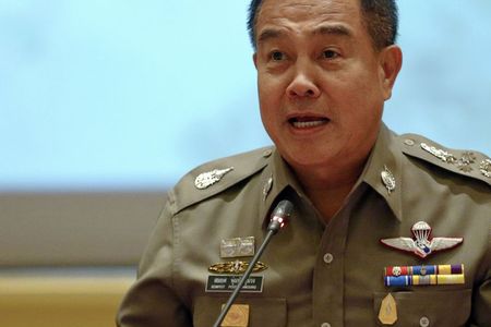 © Reuters. Chief of Royal Thai Police General Somyot Poompanmuang addresses reporters in Bangkok