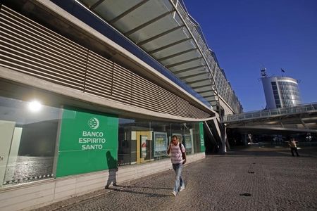 © Reuters. DEUX HOLDINGS D'ESPIRITO SANTO AU LUXEMBOURG MISES EN LIQUIDATION