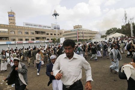 © Reuters. القاعدة تعلن مسؤوليتها عن تفجير انتحاري في صنعاء