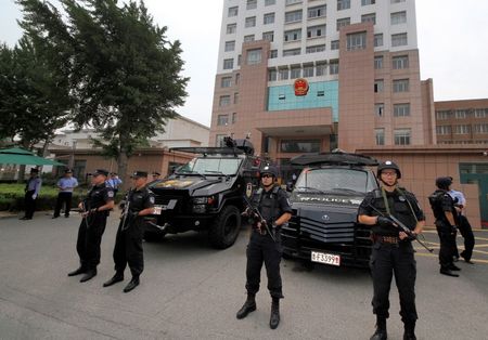 © Reuters. الصين تحكم على اثنين من أعضاء طائفة دينية بالاعدام