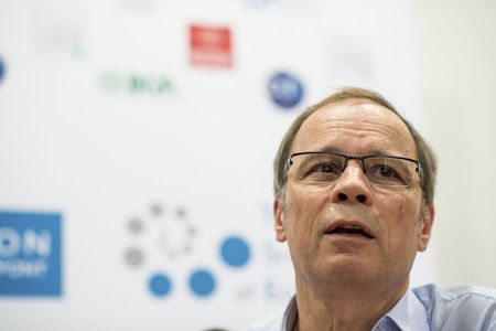 © Reuters. LE PRIX NOBEL D'ÉCONOMIE 2014 DÉCERNÉ AU FRANÇAIS JEAN TIROLE 