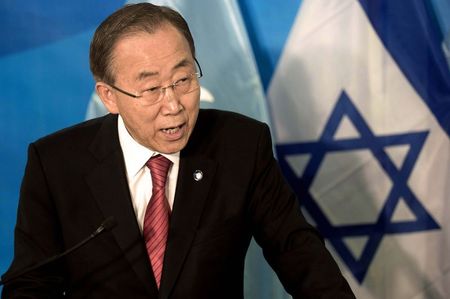 © Reuters. Ban Ki-moon pide a Israel que abandone un plan de asentamientos