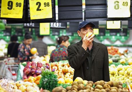 © Reuters. L'INFLATION À UN PLUS BAS DE PRÈS DE 5 ANS EN CHINE EN SEPTEMBRE