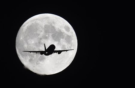 © Reuters. LE TITRE AIR FRANCE-KLM PARMI LES VALEURS À SUIVRE À LA BOURSE DE PARIS