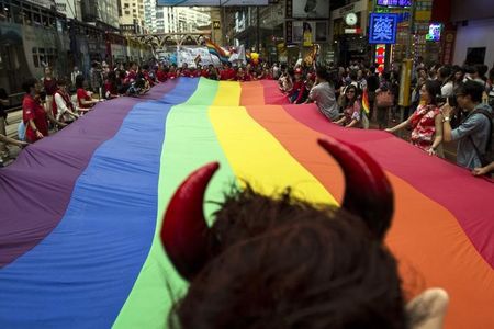 © Reuters. Гей-парад в Гонконге