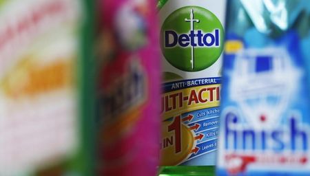 © Reuters. Products produced by Reckitt Benckiser; Harpic, Vanish, Dettol and Finish, are seen in London