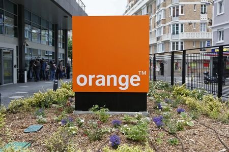 © Reuters. LE CHIFFRE D'AFFAIRES D'ORANGE EN BAISSE DE 2,3% AU 3E TRIMESTRE