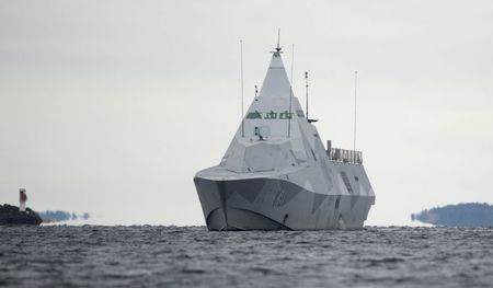 © Reuters. The Swedish corvette HMS Visby is seen in the search for suspected "foreign underwater activity" at Mysingen Bay, Stockholm