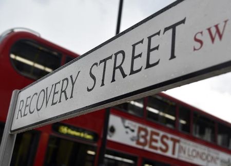 © Reuters. Sinal de rua fotogrado no bairro de Tooting, no sul de Londres