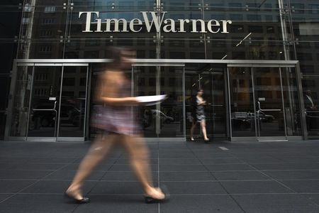 © Reuters. A woman walks past the Time Warner Center near Columbus Circle in Manhattan, New York