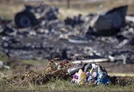 © Reuters. Putin acusa a Ucrania de obstruir investigación sobre caída vuelo MH17 de Malaysian Airlines