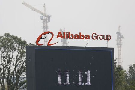 © Reuters. Alibaba supera los 8.000 mln dlrs en ventas online el día de los solteros