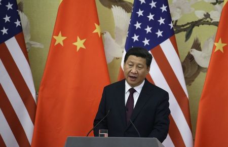© Reuters. الرئيس الصيني يقول انه أجرى محادثات "بناءة" مع اوباما